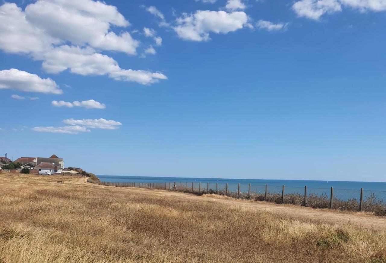 Four Seasons By The Sea Villa Peacehaven Exteriör bild